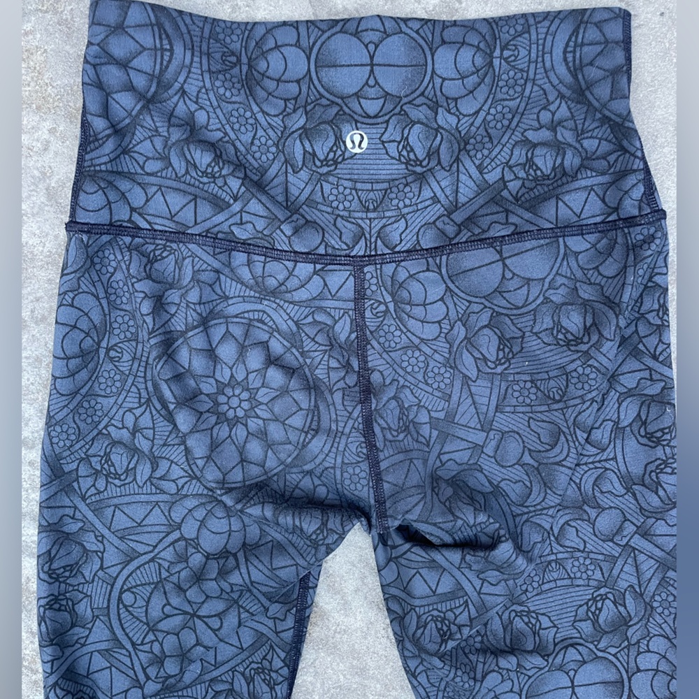 lululemon athletica Navy Floral Leggings Wunder Under Pant Full-On Luon - Picture 5 of 6